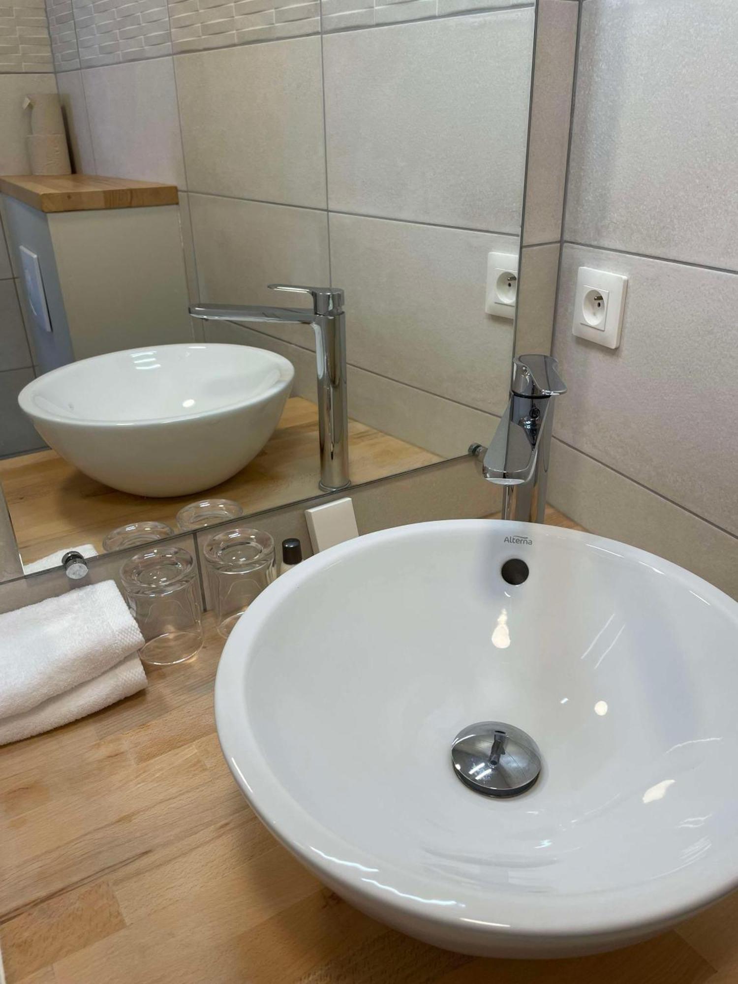 Brit Hotel Kara Sainte Anne D'Auray Zewnętrze zdjęcie